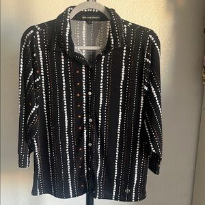 Adrienne Vittadini Black and White Button-down Top